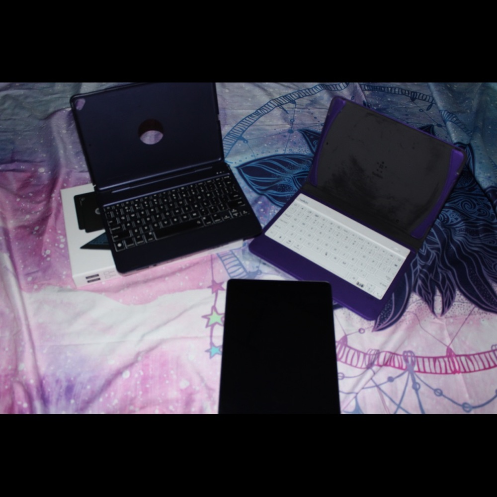 Ipad Bundle - image 1